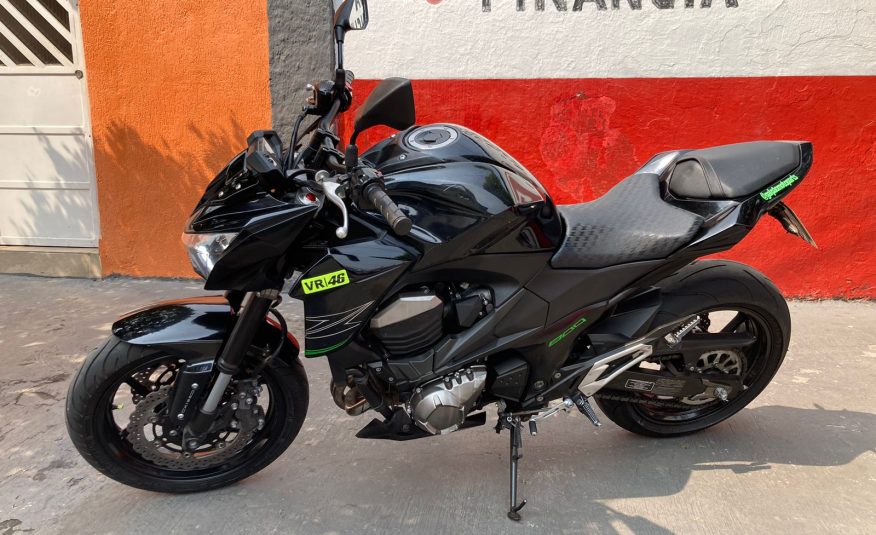 Kawasaki Z 800 2016.