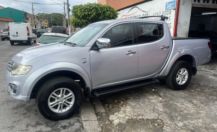 L200 Triton HPE 3.2 CD TB 2014 Diesel.