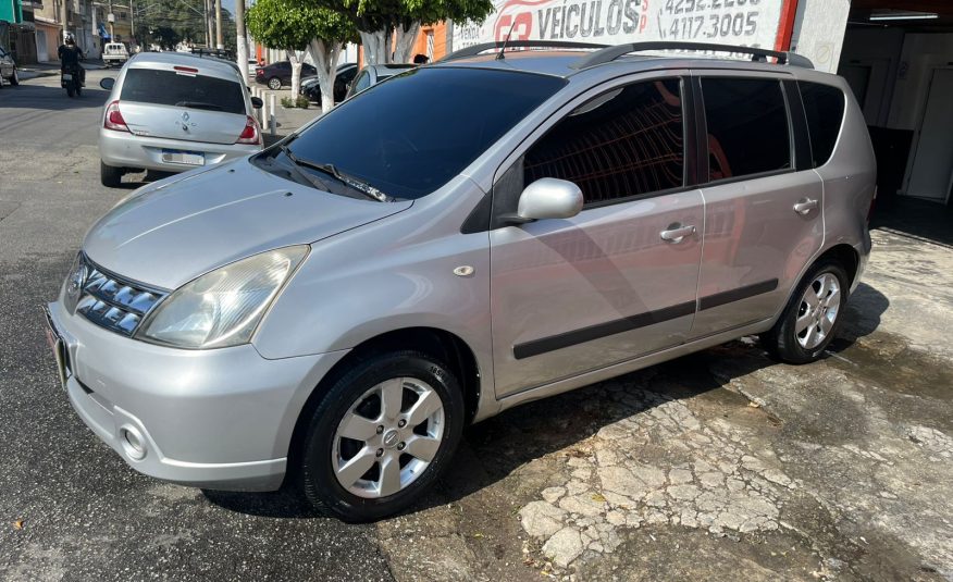 Livina SL 1.6 2012 Manual.
