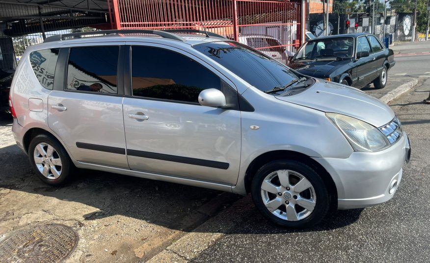 Livina SL 1.6 2012 Manual.