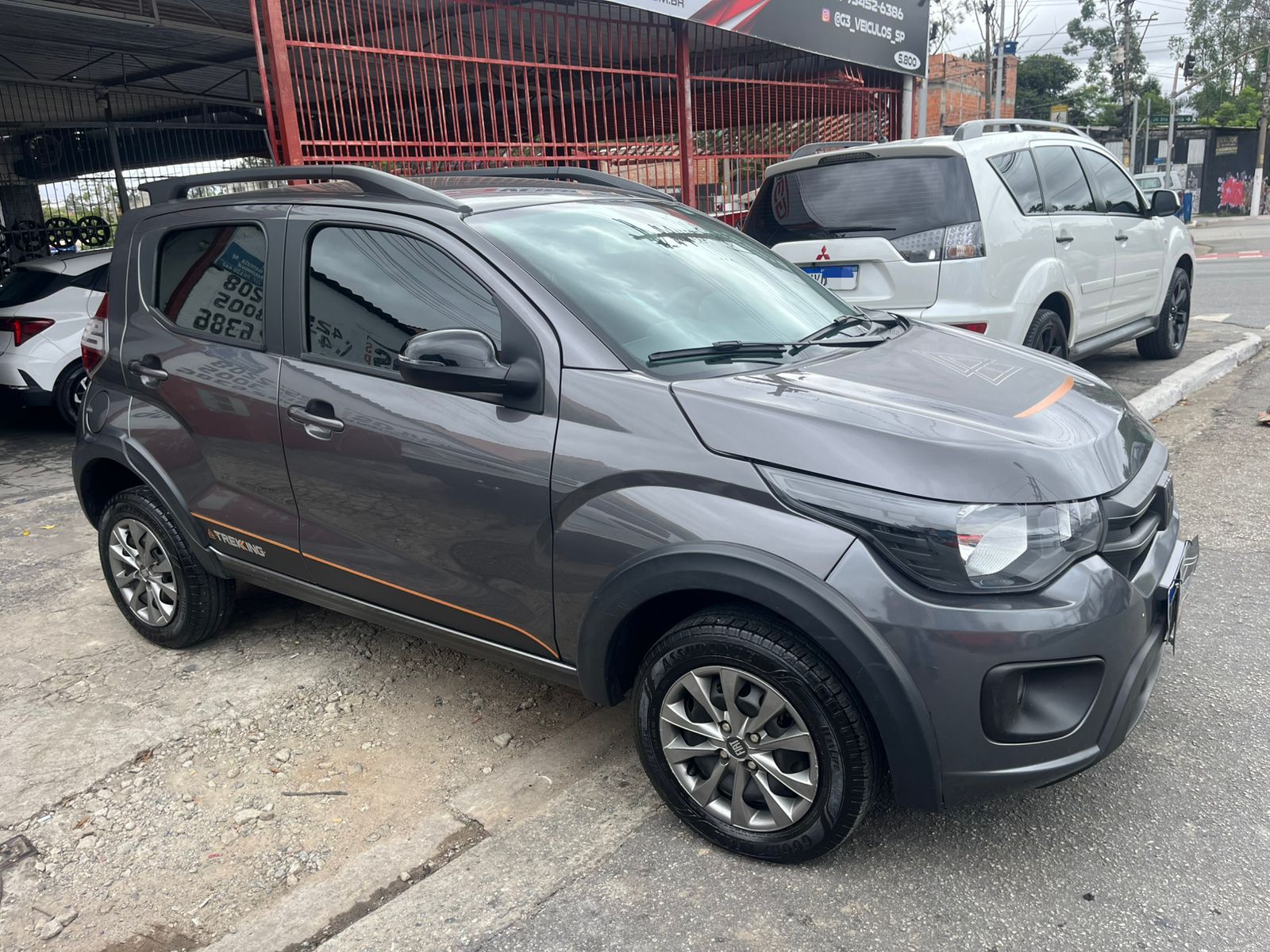 Fiat Mobi trekking 1.0 2025.